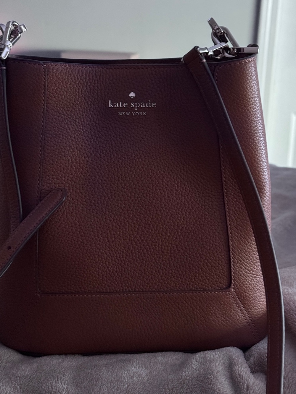 kate spade Brown Pebble Leather Shoulder Bag like new never used.